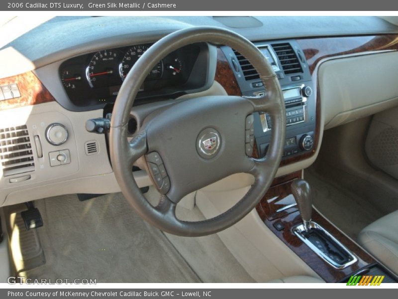 Green Silk Metallic / Cashmere 2006 Cadillac DTS Luxury