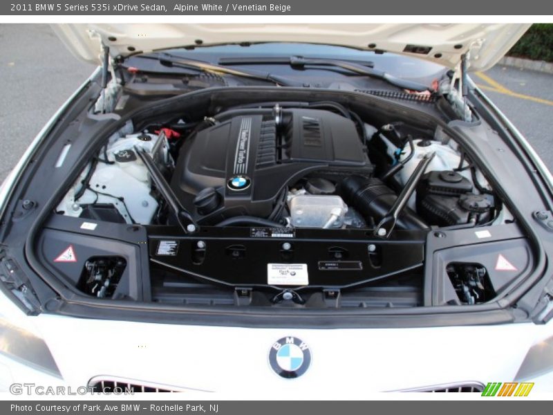 Alpine White / Venetian Beige 2011 BMW 5 Series 535i xDrive Sedan
