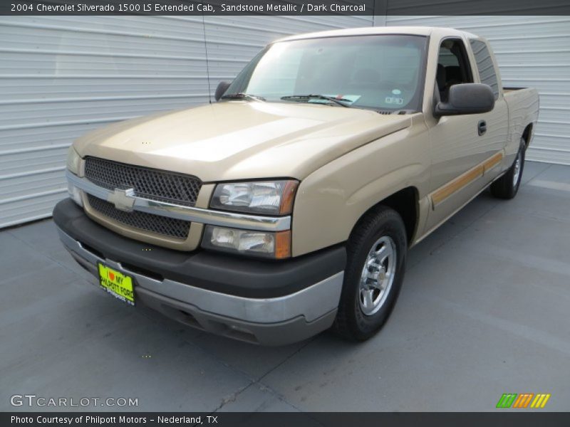 Sandstone Metallic / Dark Charcoal 2004 Chevrolet Silverado 1500 LS Extended Cab