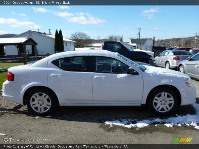 Bright White / Black 2014 Dodge Avenger SE