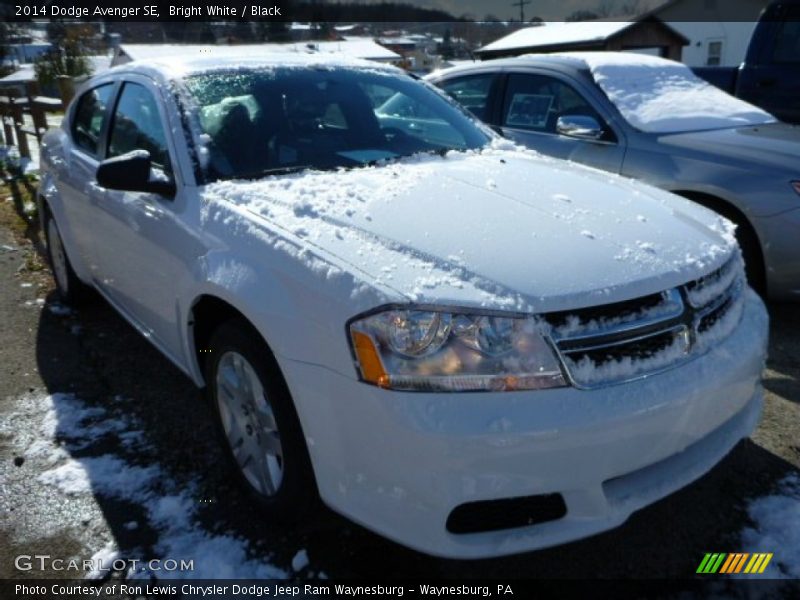 Bright White / Black 2014 Dodge Avenger SE
