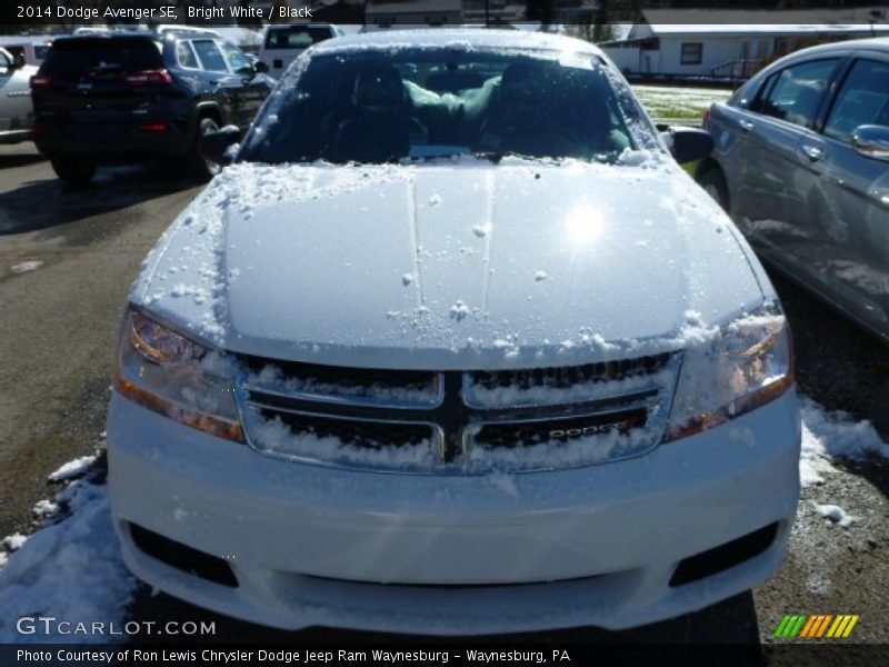 Bright White / Black 2014 Dodge Avenger SE