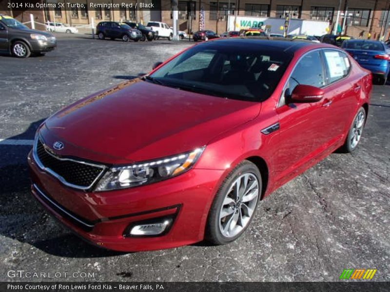 Front 3/4 View of 2014 Optima SX Turbo
