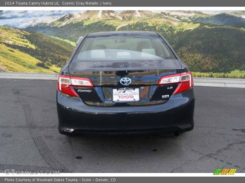 Cosmic Gray Metallic / Ivory 2014 Toyota Camry Hybrid LE