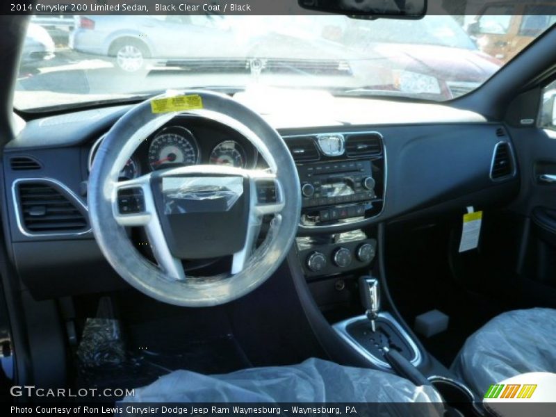 Black Clear Coat / Black 2014 Chrysler 200 Limited Sedan