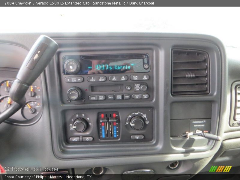 Sandstone Metallic / Dark Charcoal 2004 Chevrolet Silverado 1500 LS Extended Cab