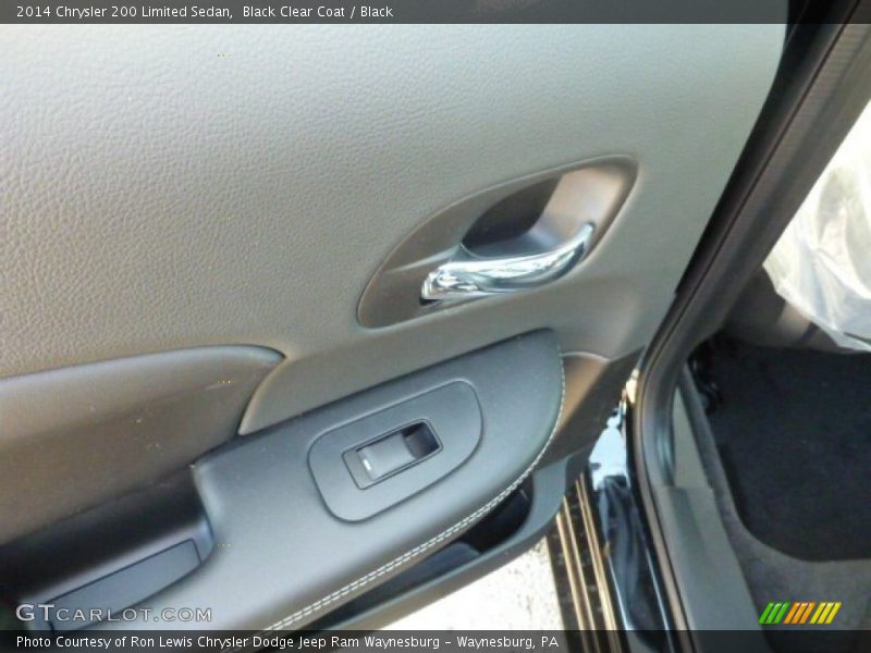 Black Clear Coat / Black 2014 Chrysler 200 Limited Sedan