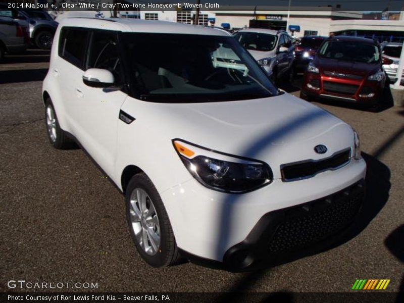 Front 3/4 View of 2014 Soul +