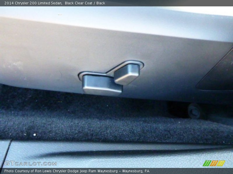 Black Clear Coat / Black 2014 Chrysler 200 Limited Sedan