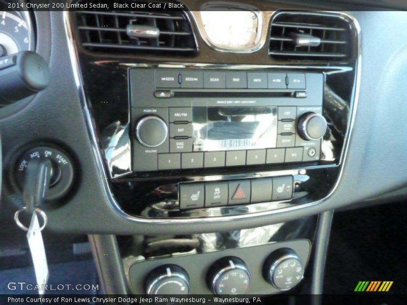 Black Clear Coat / Black 2014 Chrysler 200 Limited Sedan