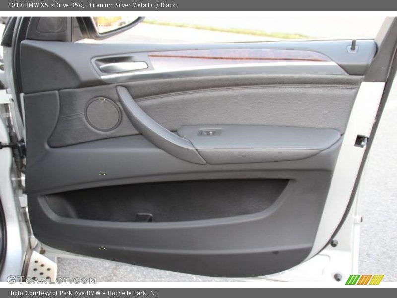 Titanium Silver Metallic / Black 2013 BMW X5 xDrive 35d