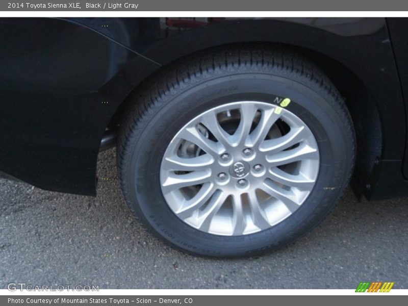 Black / Light Gray 2014 Toyota Sienna XLE
