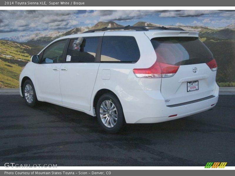 Super White / Bisque 2014 Toyota Sienna XLE