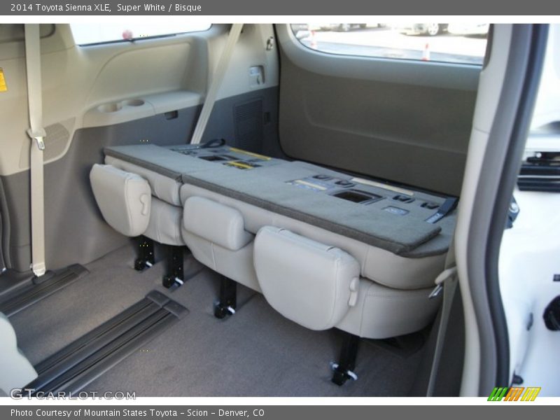 Super White / Bisque 2014 Toyota Sienna XLE