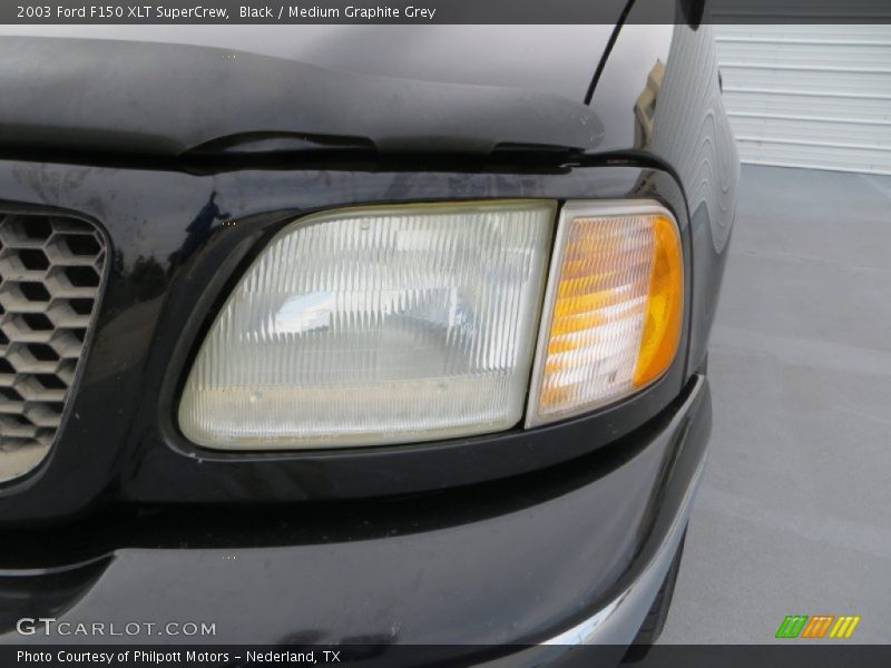 Black / Medium Graphite Grey 2003 Ford F150 XLT SuperCrew