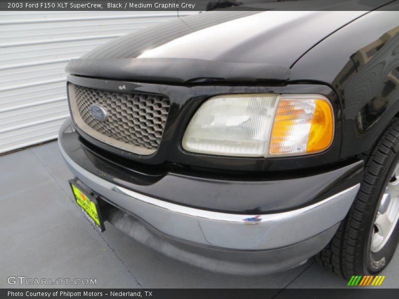 Black / Medium Graphite Grey 2003 Ford F150 XLT SuperCrew