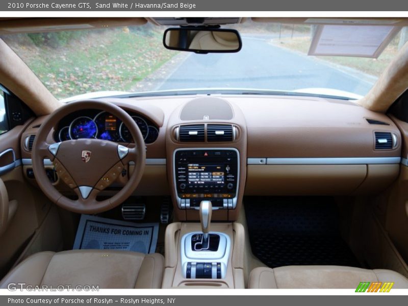 Sand White / Havanna/Sand Beige 2010 Porsche Cayenne GTS