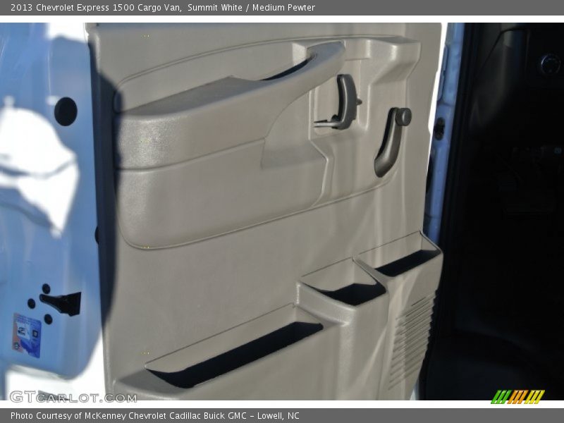 Summit White / Medium Pewter 2013 Chevrolet Express 1500 Cargo Van