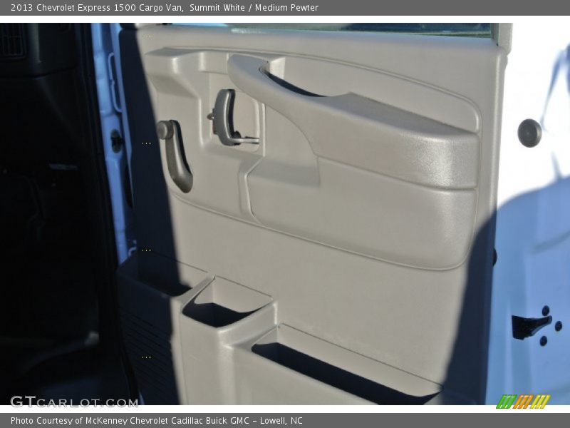 Summit White / Medium Pewter 2013 Chevrolet Express 1500 Cargo Van