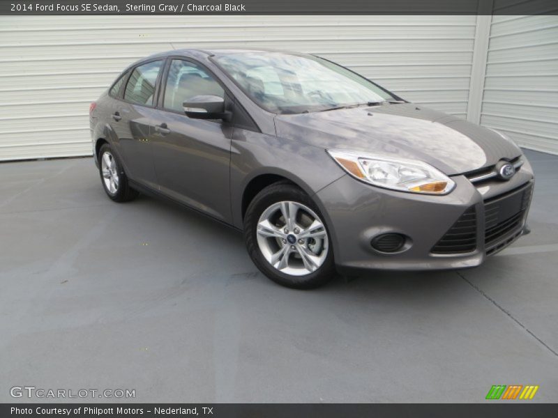 Sterling Gray / Charcoal Black 2014 Ford Focus SE Sedan