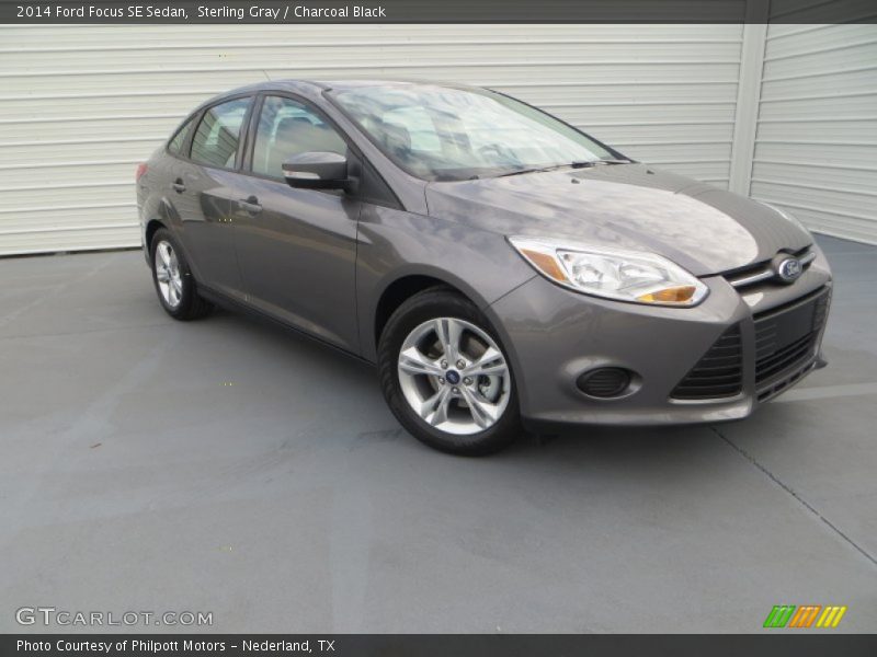 Sterling Gray / Charcoal Black 2014 Ford Focus SE Sedan