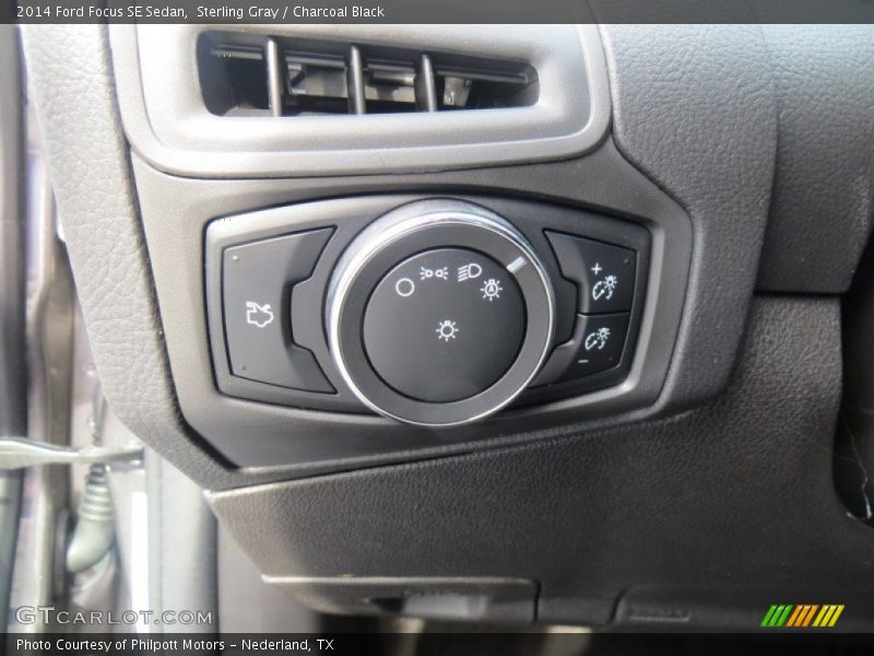 Sterling Gray / Charcoal Black 2014 Ford Focus SE Sedan