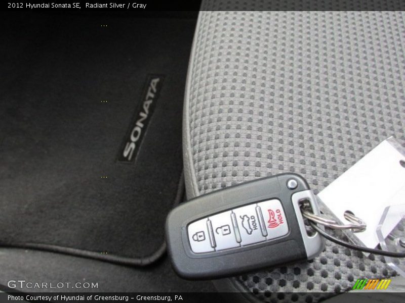 Radiant Silver / Gray 2012 Hyundai Sonata SE