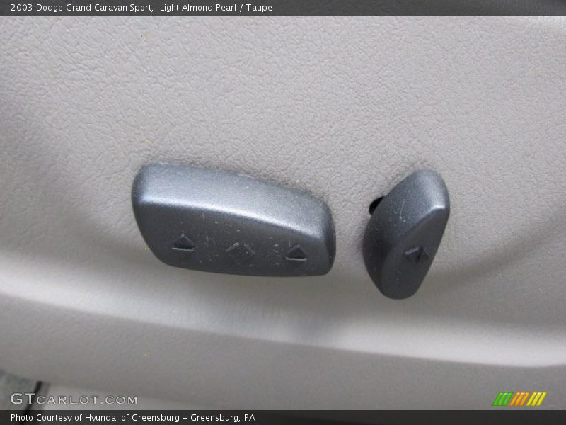 Light Almond Pearl / Taupe 2003 Dodge Grand Caravan Sport