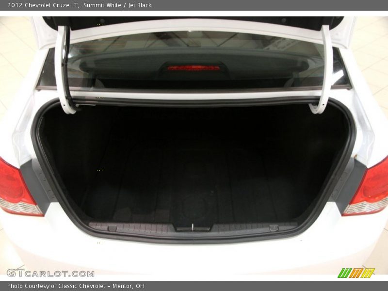 Summit White / Jet Black 2012 Chevrolet Cruze LT