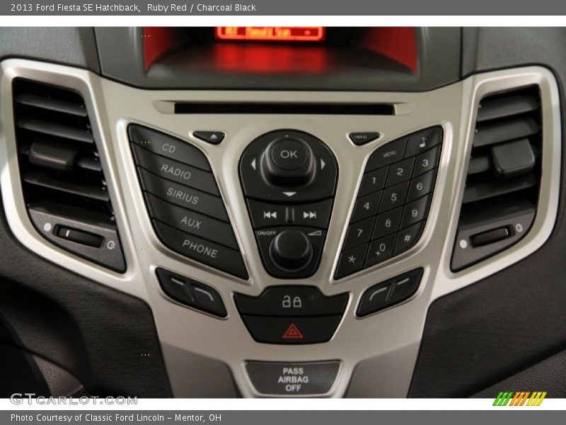 Ruby Red / Charcoal Black 2013 Ford Fiesta SE Hatchback