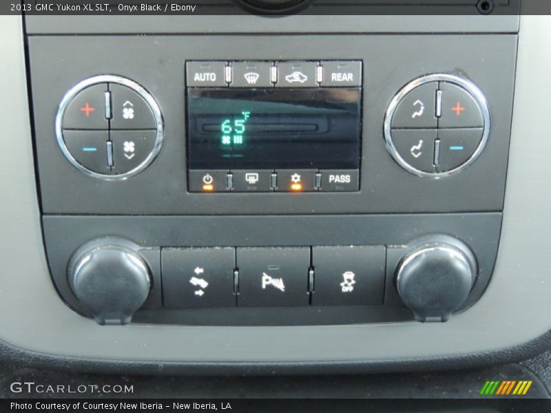 Onyx Black / Ebony 2013 GMC Yukon XL SLT