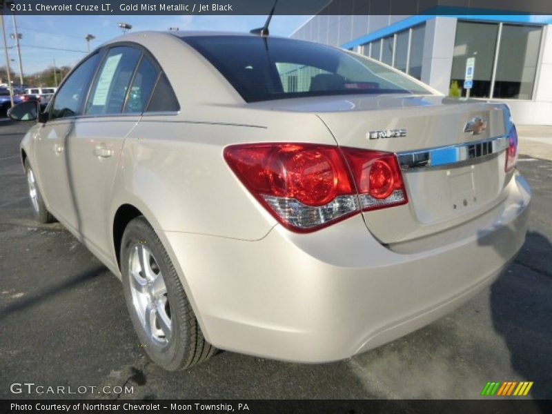 Gold Mist Metallic / Jet Black 2011 Chevrolet Cruze LT