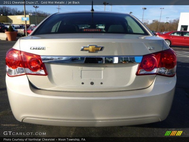 Gold Mist Metallic / Jet Black 2011 Chevrolet Cruze LT