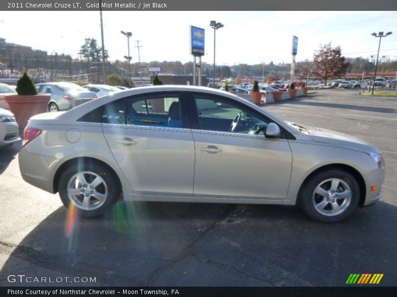 Gold Mist Metallic / Jet Black 2011 Chevrolet Cruze LT