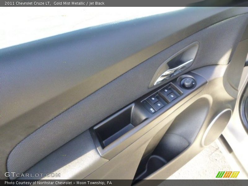 Gold Mist Metallic / Jet Black 2011 Chevrolet Cruze LT