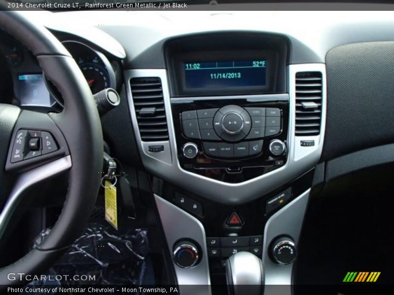Rainforest Green Metallic / Jet Black 2014 Chevrolet Cruze LT