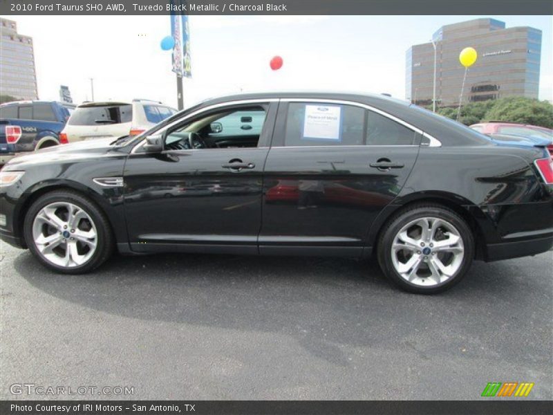 Tuxedo Black Metallic / Charcoal Black 2010 Ford Taurus SHO AWD