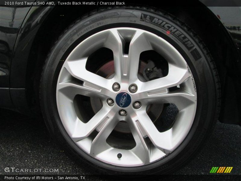 Tuxedo Black Metallic / Charcoal Black 2010 Ford Taurus SHO AWD