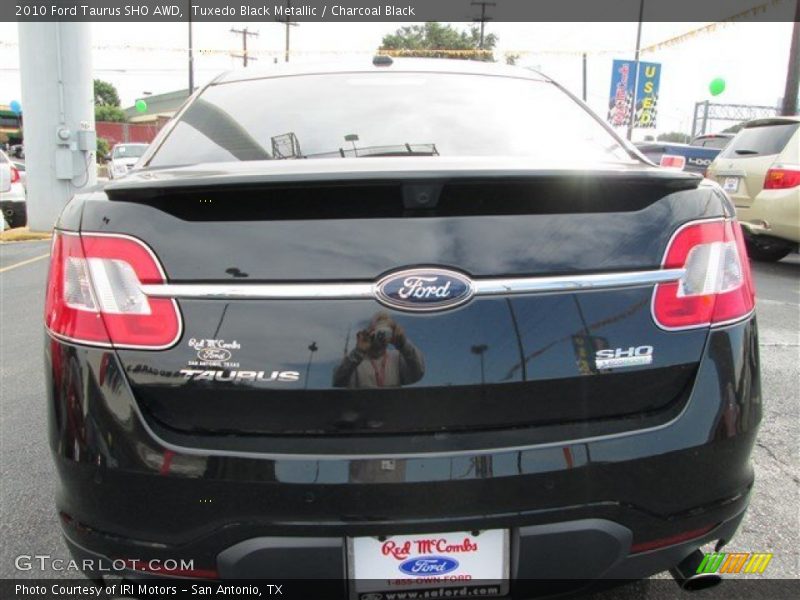 Tuxedo Black Metallic / Charcoal Black 2010 Ford Taurus SHO AWD
