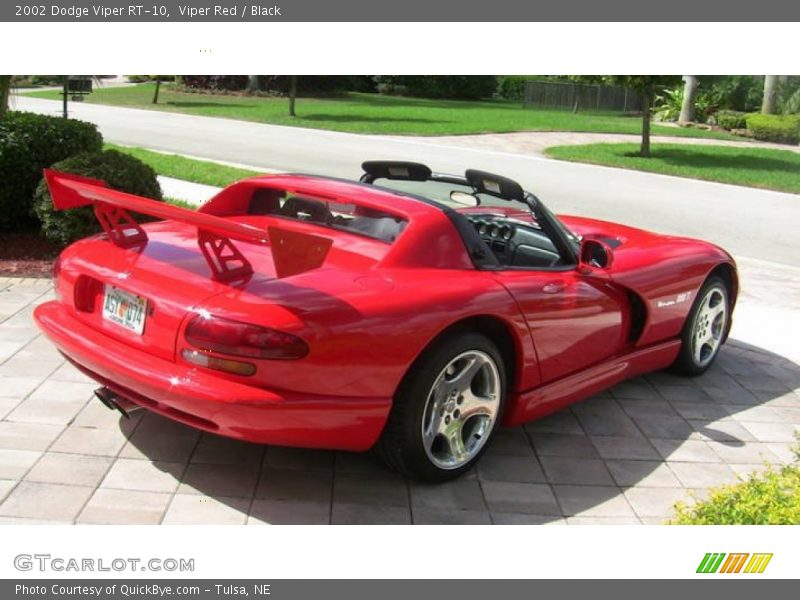 Viper Red / Black 2002 Dodge Viper RT-10