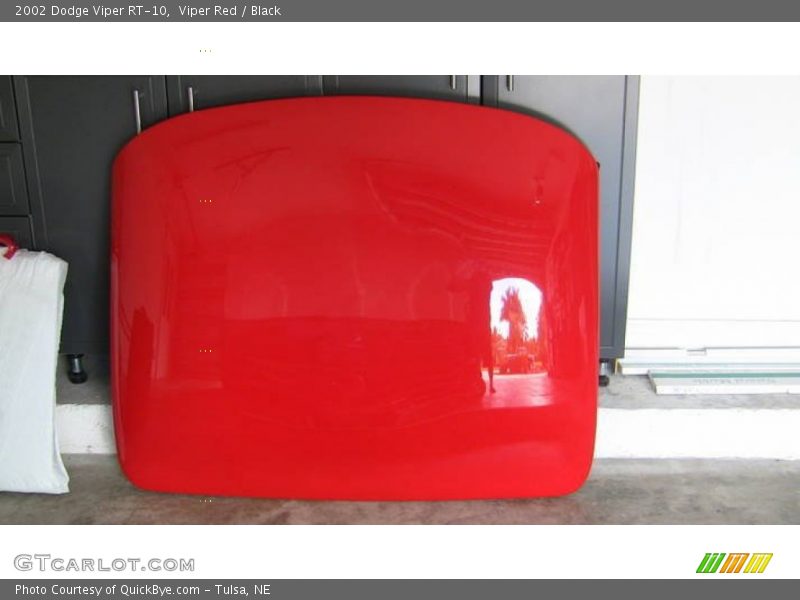 Viper Red / Black 2002 Dodge Viper RT-10