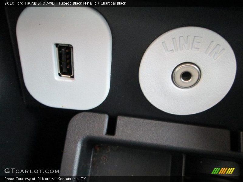 Tuxedo Black Metallic / Charcoal Black 2010 Ford Taurus SHO AWD