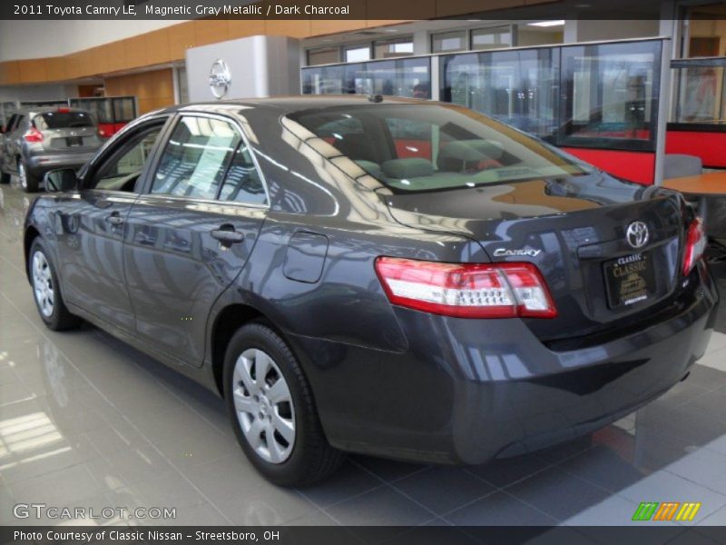 Magnetic Gray Metallic / Dark Charcoal 2011 Toyota Camry LE