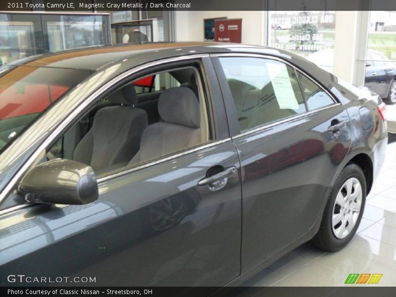 Magnetic Gray Metallic / Dark Charcoal 2011 Toyota Camry LE