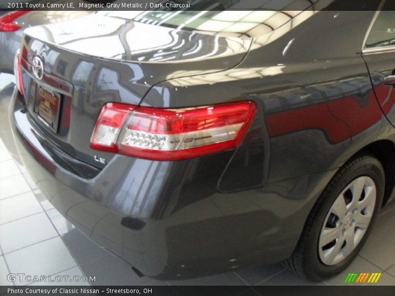 Magnetic Gray Metallic / Dark Charcoal 2011 Toyota Camry LE