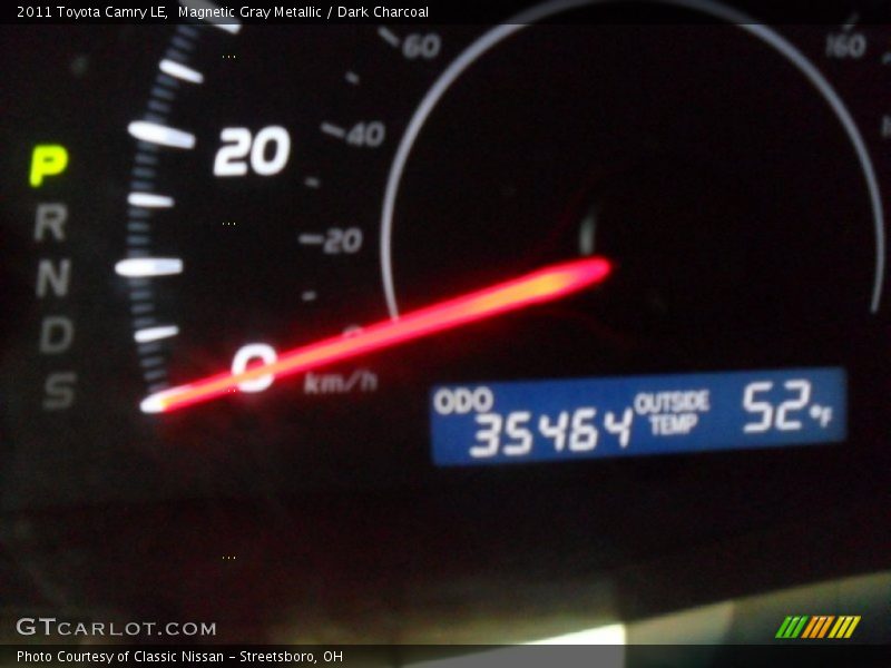 Magnetic Gray Metallic / Dark Charcoal 2011 Toyota Camry LE