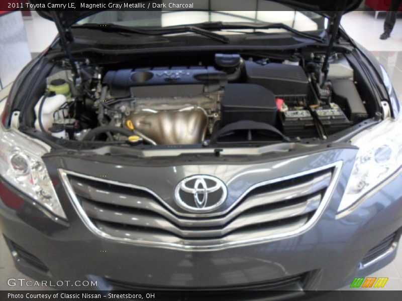Magnetic Gray Metallic / Dark Charcoal 2011 Toyota Camry LE