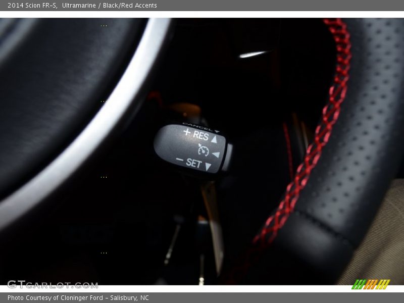 Ultramarine / Black/Red Accents 2014 Scion FR-S
