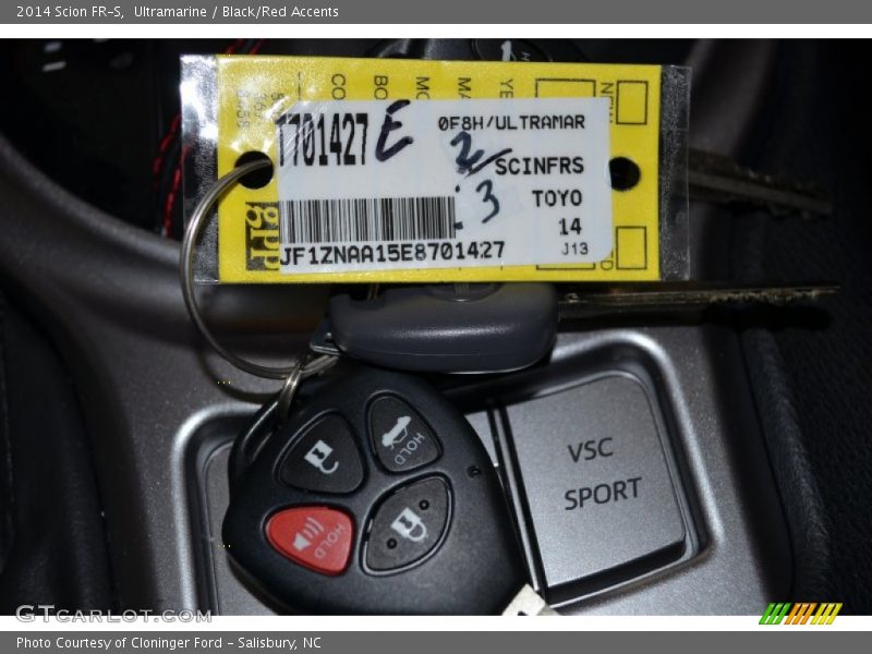 Ultramarine / Black/Red Accents 2014 Scion FR-S