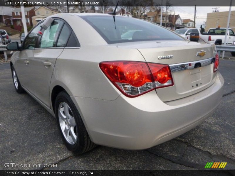 Gold Mist Metallic / Jet Black 2011 Chevrolet Cruze LT